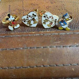 set of four Disney sizable rings